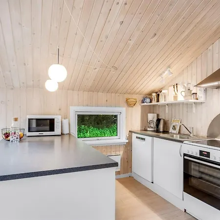 Holiday home Gerlinde - 600m From The Sea By Interhome *